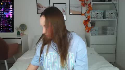 Snapshot of emilyxgrasez chatting on 02-10-25, 07:38 Emily online show from 02-10-25, 07:38