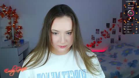 Snapshot of emilyxgrasez chatting on 10-18-25, 03:20 Emily online show from 10-18-25, 03:20