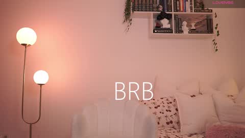 Snapshot of emilyxrose_ chatting on 02-19-25, 08:31 IG thickemmsss online show from 02-19-25, 08:31