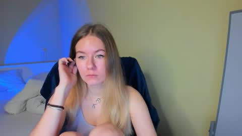 Emily online show from 02-09-25, 07:27