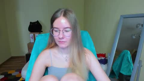 Emily online show from 02-27-25, 09:22