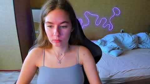 Emily online show from 05-12-26, 10:56
