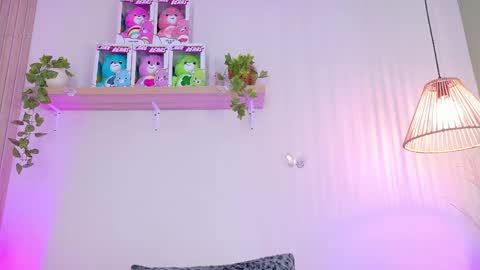 Emily Bank online show from 04-30-26, 08:57