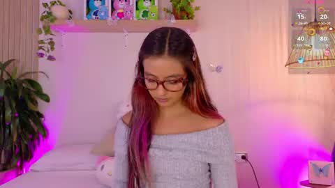 Emily Bank online show from 06-18-26, 03:29