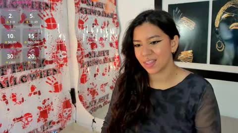 Snapshot of emilyy_cooperr chatting on 10-30-25, 12:17 emilyy_cooperr online show from 10-30-25, 12:17