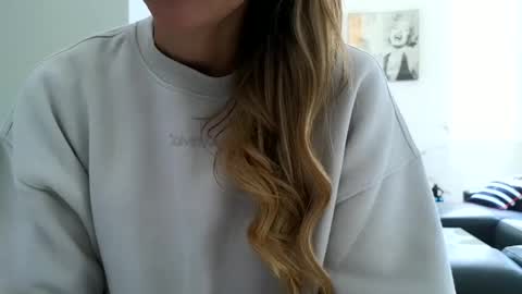 emilly online show from 10-14-25, 05:36