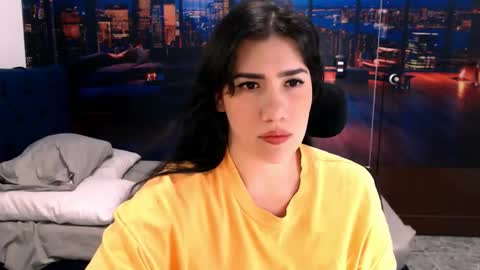 Snapshot of emilyycarterr chatting on 11-19-25, 12:54 Emily online show from 11-19-25, 12:54