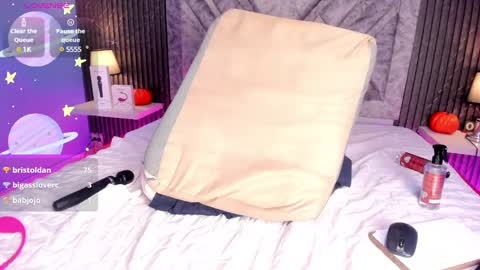 Emily online show from 01-12-25, 12:28