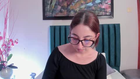 Emilyy Watson online show from 12-13-25, 11:54
