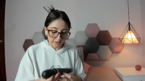 Emilyy Watson online show from 06-15-26, 12:07