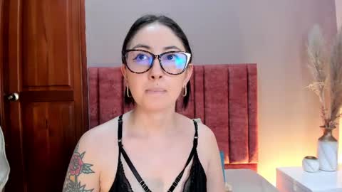 Emilyy Watson online show from 06-25-26, 12:32