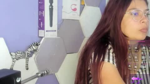 emira199 online show from 01-06-25, 08:07