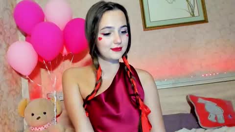 Snapshot of emma77_ chatting on 02-14-25, 02:12 Emma online show from 02-14-25, 02:12