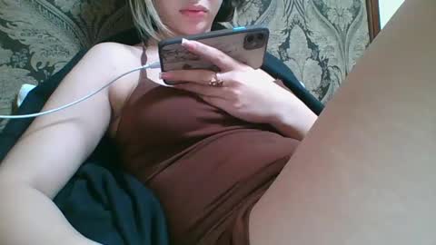 emma_991 online show from 01-23-25, 03:22