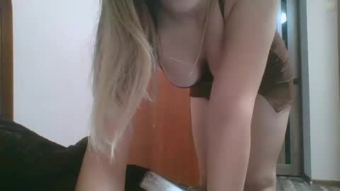 emma_991 online show from 02-17-25, 02:04