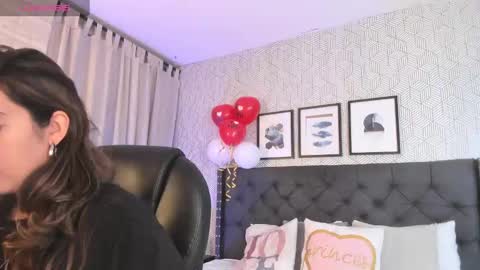 Emma online show from 02-15-25, 12:11