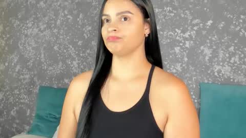 Snapshot of emma__summers chatting on 03-25-26, 07:42 Emma online show from 03-25-26, 07:42