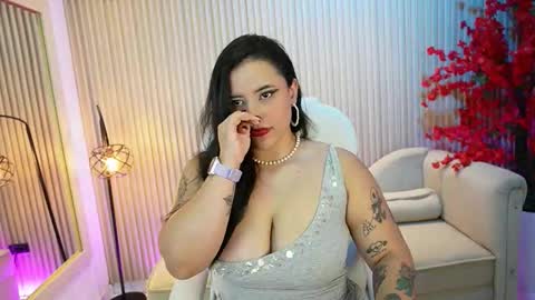 emma__walkerr_ online show from 09-17-25, 07:04