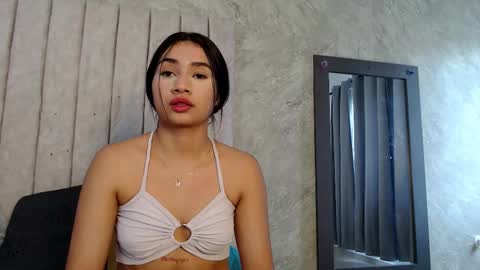 emma_and_aysha online show from 02-24-25, 06:58