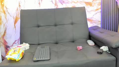 emma_angel_04 online show from 05-12-26, 02:25