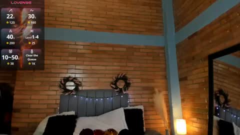 Hey Im EmmaHelp me reach 100 likes online show from 06-15-26, 07:05