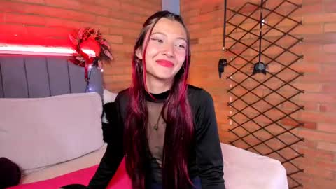 Hey Im EmmaHelp me reach 100 likes online show from 07-23-26, 07:01