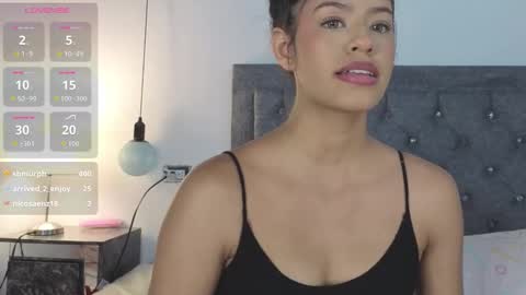 Snapshot of emma_blake__ chatting on 11-20-25, 05:29 Emma online show from 11-20-25, 05:29