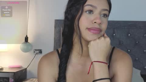 Snapshot of emma_blake__ chatting on 11-21-25, 02:16 Emma online show from 11-21-25, 02:16