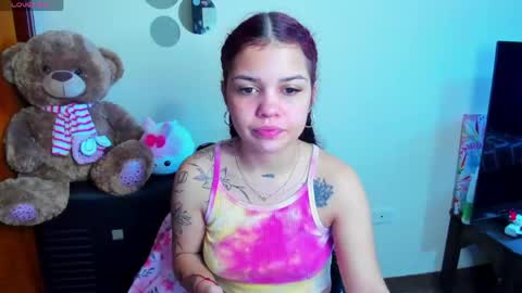 Snapshot of emma_boo_ chatting on 04-26-26, 02:48 emma_boo_ online show from 04-26-26, 02:48