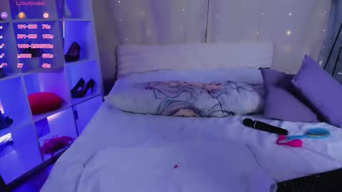 Snapshot of emma_brewn chatting on 11-06-25, 10:16 Emma online show from 11-06-25, 10:16