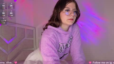 Snapshot of emma_clive chatting on 12-05-24, 03:59 Emma online show from 12-05-24, 03:59