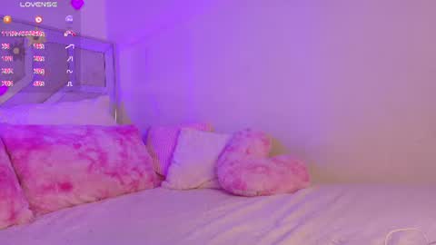  Emma  online show from 06-17-26, 03:09