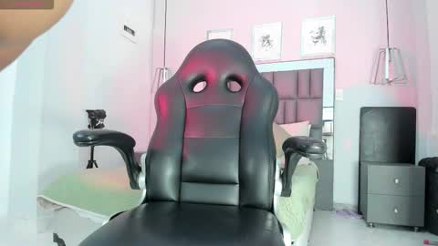 Emma online show from 03-15-26, 11:27