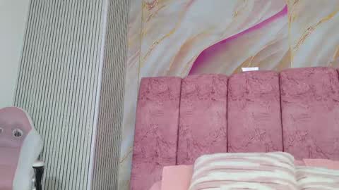 Emma online show from 05-05-26, 03:03