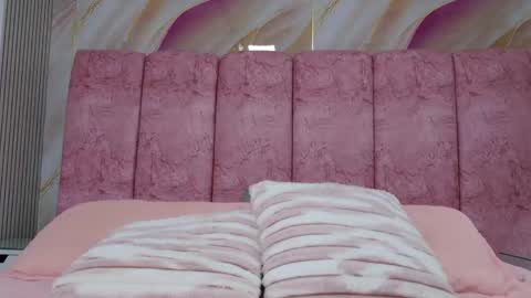 Emma online show from 05-12-26, 03:03