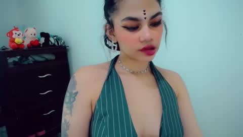 emma online show from 11-22-25, 06:40