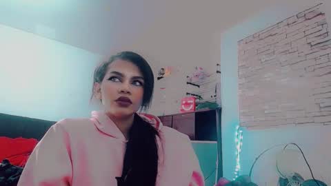 emma online show from 02-15-26, 01:02