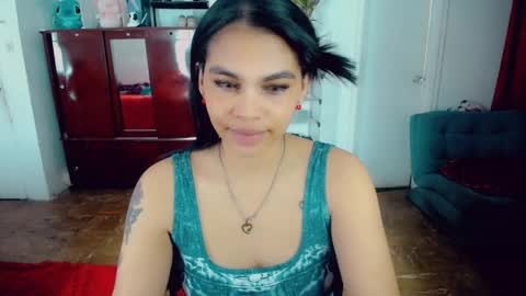 Snapshot of emma_diva chatting on 05-09-26, 07:52 emma online show from 05-09-26, 07:52