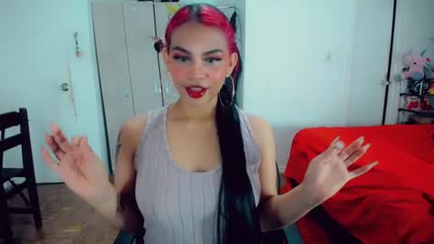 Snapshot of emma_diva chatting on 06-15-26, 11:51 emma online show from 06-15-26, 11:51