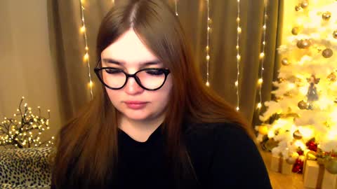 Snapshot of emma_dorn chatting on 12-03-24, 11:22 Eva online show from 12-03-24, 11:22