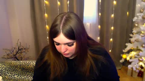Snapshot of emma_dorn chatting on 12-07-24, 06:10 Eva online show from 12-07-24, 06:10