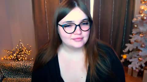 Snapshot of emma_dorn chatting on 12-12-24, 11:07 Eva online show from 12-12-24, 11:07