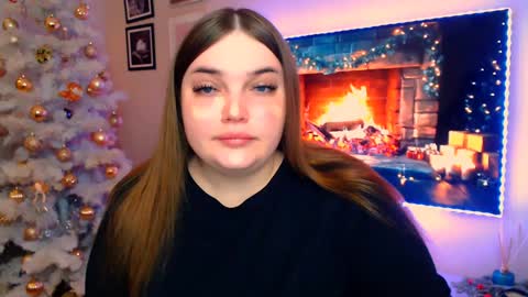 Snapshot of emma_dorn chatting on 12-23-24, 12:08 Eva online show from 12-23-24, 12:08