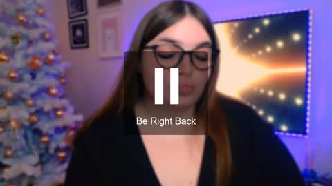 Snapshot of emma_dorn chatting on 12-24-24, 04:19 Eva online show from 12-24-24, 04:19