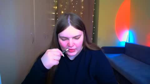 Snapshot of emma_dorn chatting on 10-06-25, 10:02 Eva online show from 10-06-25, 10:02