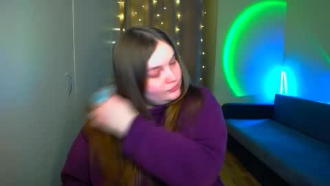 Snapshot of emma_dorn chatting on 10-13-25, 06:08 Eva online show from 10-13-25, 06:08