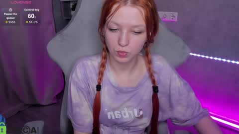 Snapshot of emma_dusk chatting on 05-15-26, 11:23 Emma online show from 05-15-26, 11:23