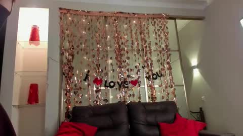 Snapshot of emma_flin chatting on 02-25-26, 04:44 Emma online show from 02-25-26, 04:44