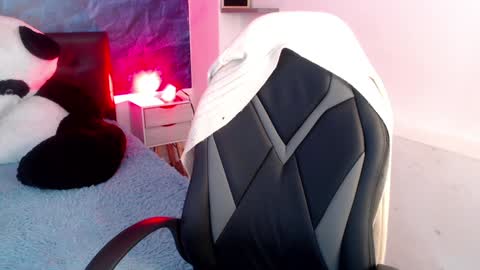 Emma  online show from 01-24-25, 03:00