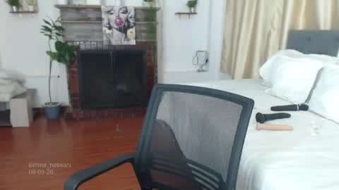 Tell me Emma online show from 05-09-26, 04:34